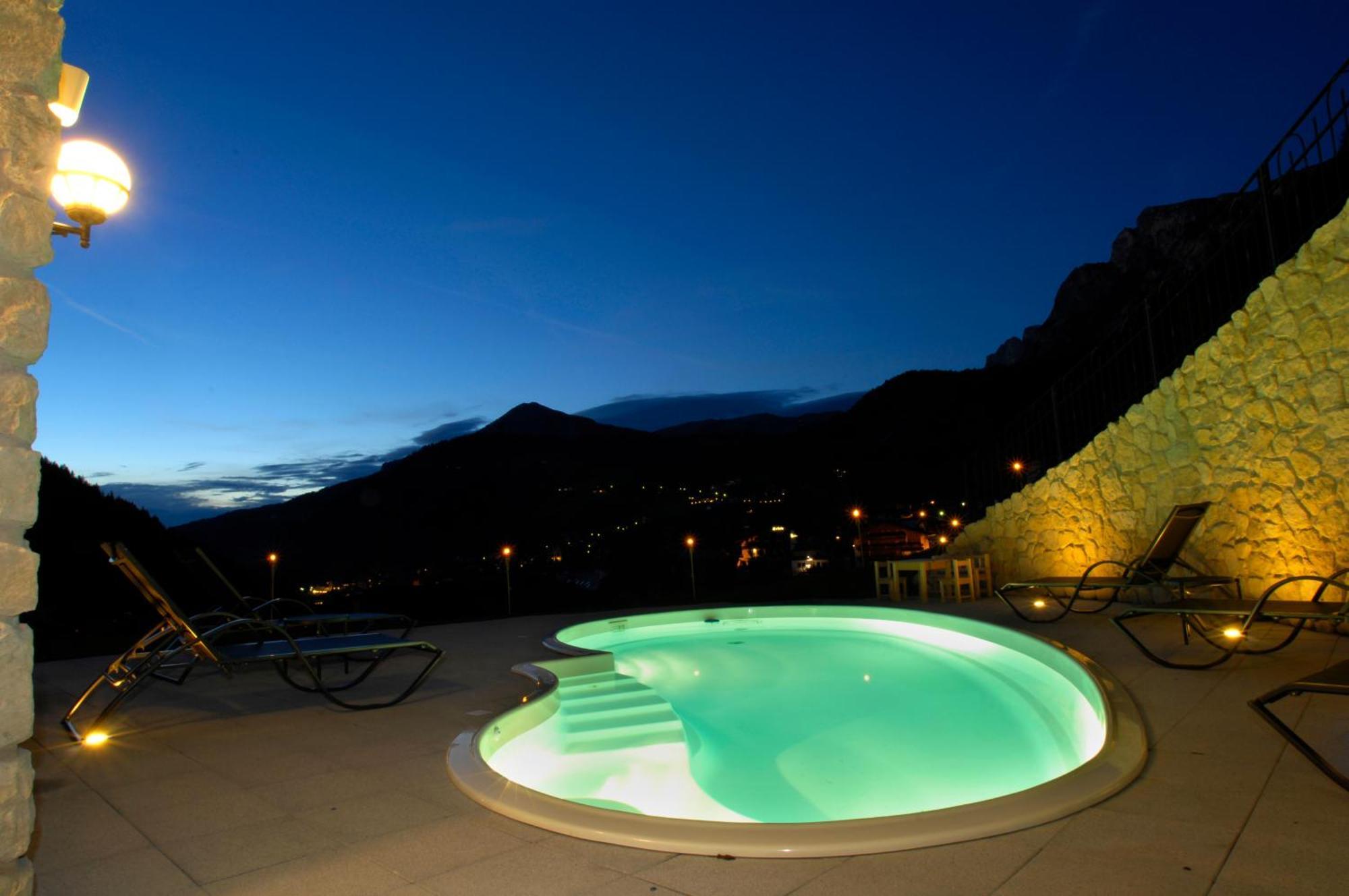 Garni La Tambra Hotel Sëlva Buitenkant foto